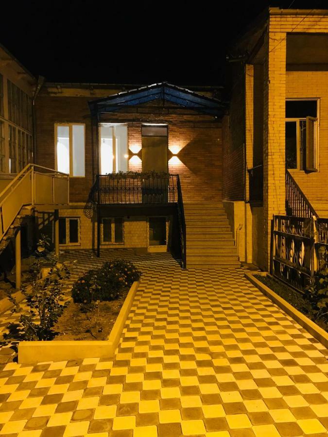 Apartment Riverside Kutaisi Exterior foto